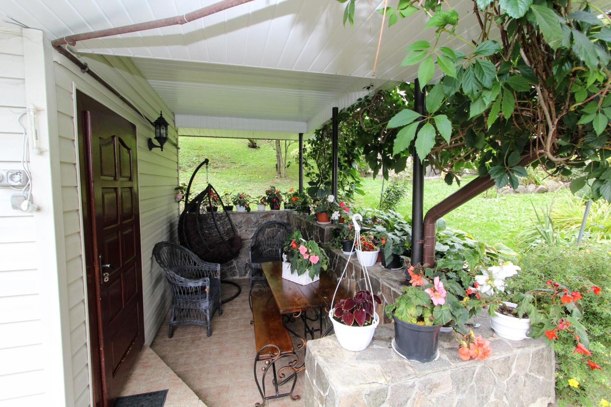 Котедж "Красний Краєвид" Yaremche Habitación foto